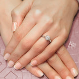Platinum 1.00ct D VS² Round Brilliant Cut Diamond Solitaire Engagement Ring